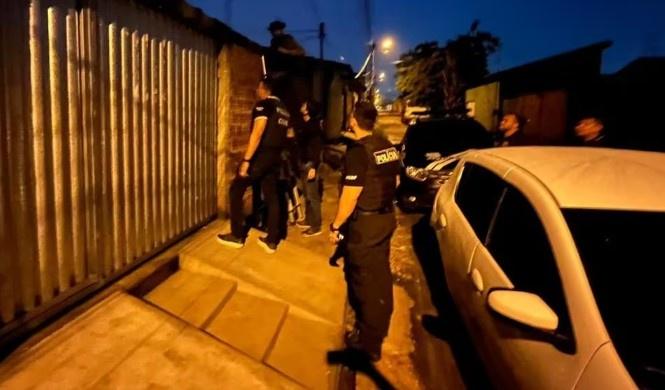 Polícia faz buscas em Timon contra golpistas que clonaram WhatsApp de deputados e senadores