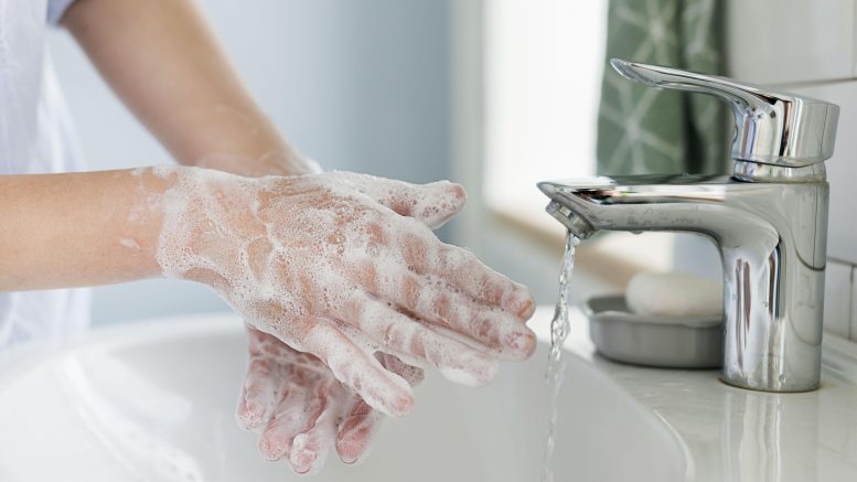 Lavar as mãos reduz em até 40% a chance de pegar doenças