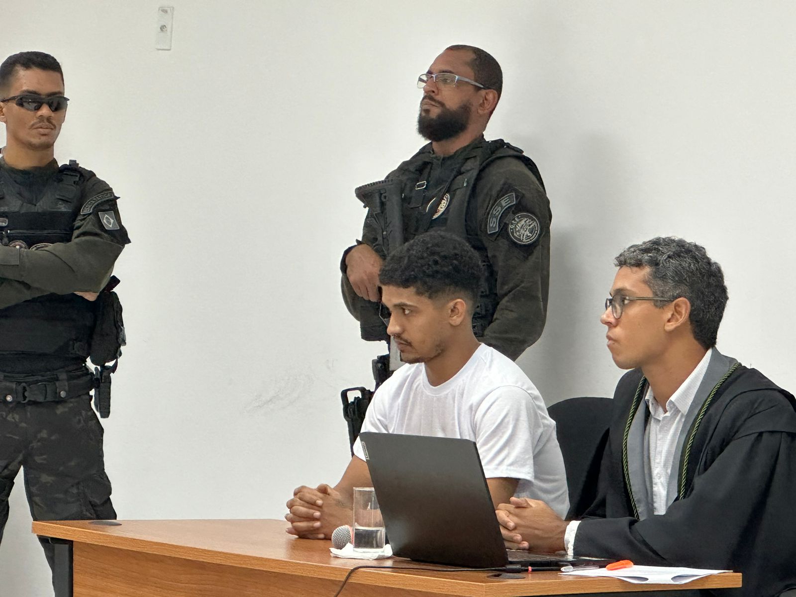 SEGUE NO AUDITÓRIO DO FÓRUM DE SANTA INÊS, JULGAMENTO DE HOMEM ACUSADO DE SER AUTOR DO ASSASSINATO DE ROBERTH ARANHA  